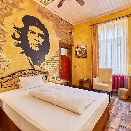 Szálloda Hip 4*
